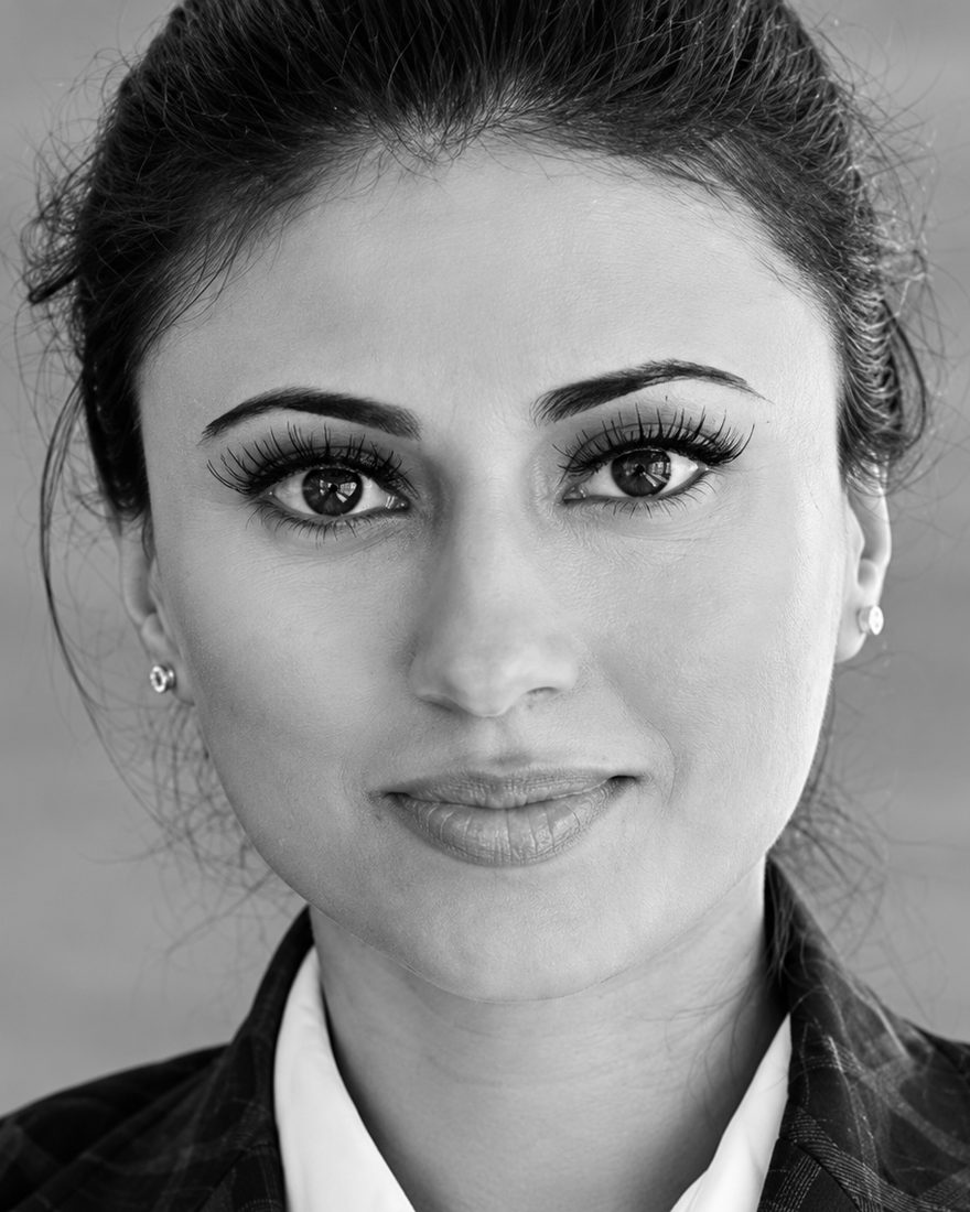 Dr Tia Kansara